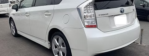 Compact Prius hybrid vehicle